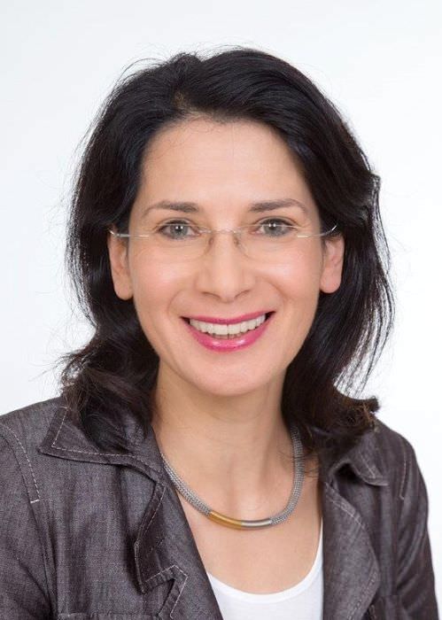 Dr. Anja  Kampik Portrait